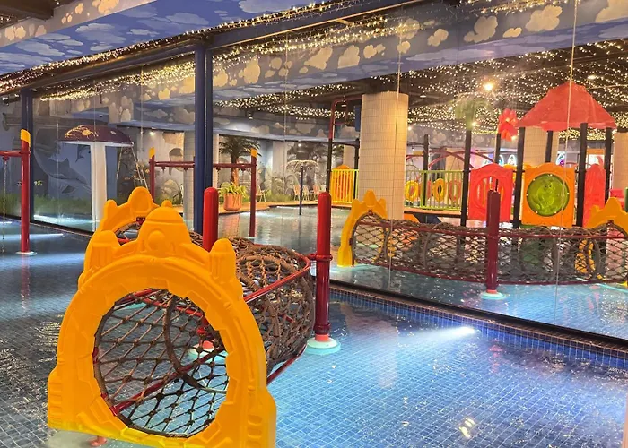 Yellow Bee Resort Cililitan Jakarta